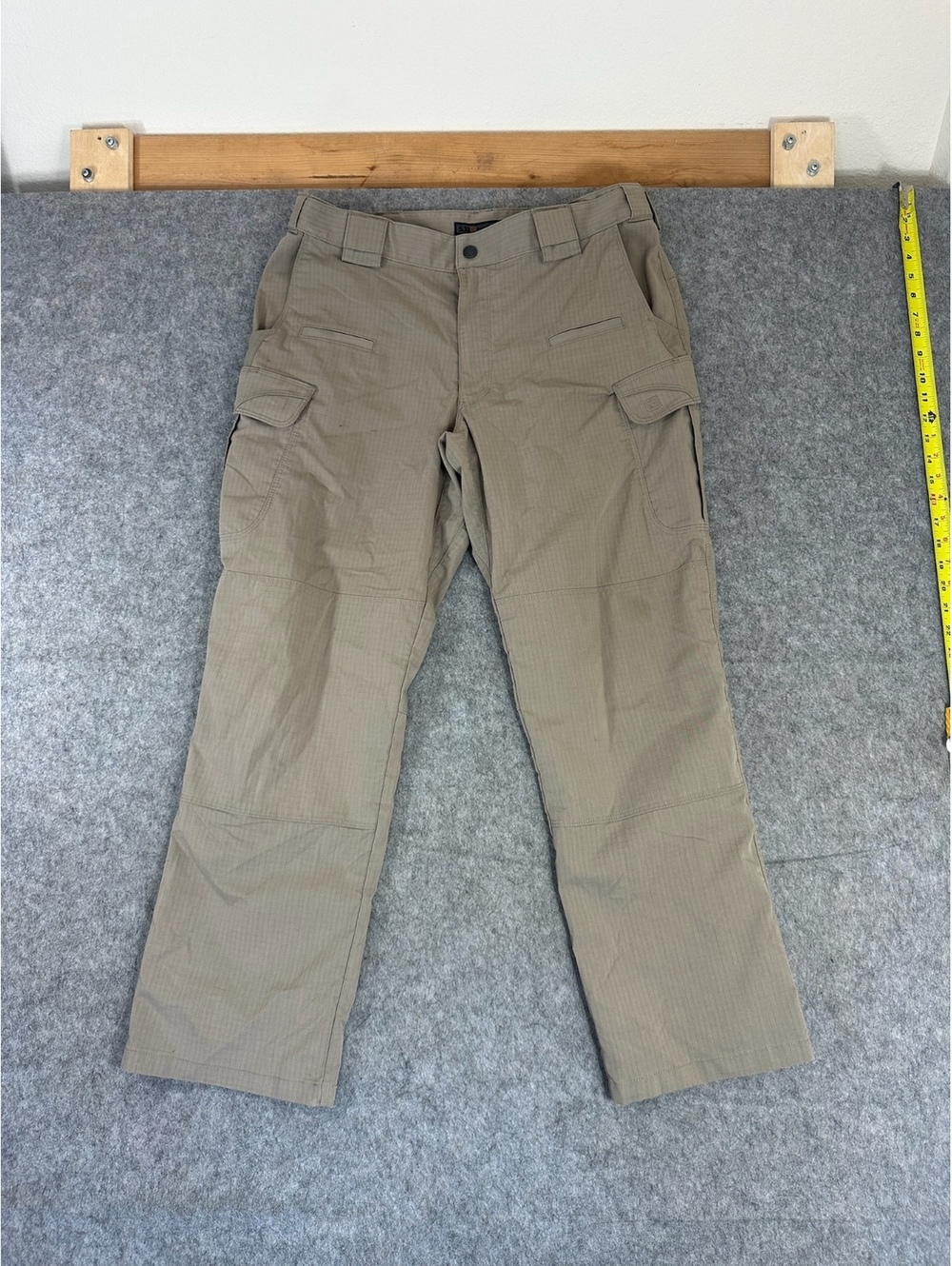 5.11 Tactical tan cargo pants mens size 34x30